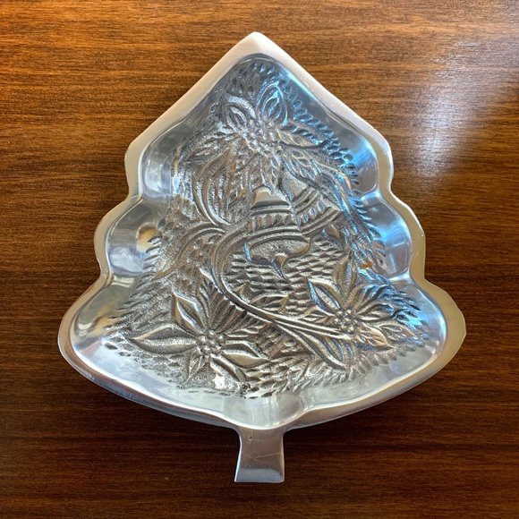 Christmas Silver Metal Candy Dish Nut Snacks Holiday Table Decor Poinset… - Picture 1 of 10